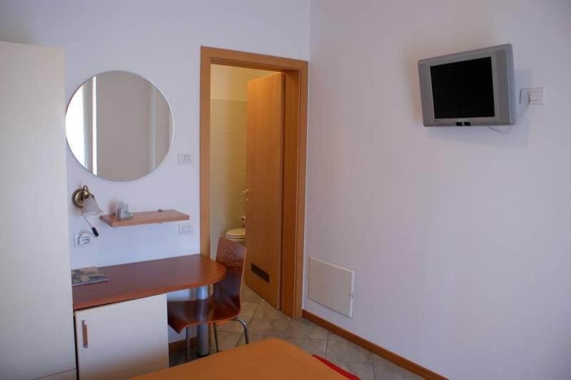 Hotel Il Pino Garlasco Exterior photo